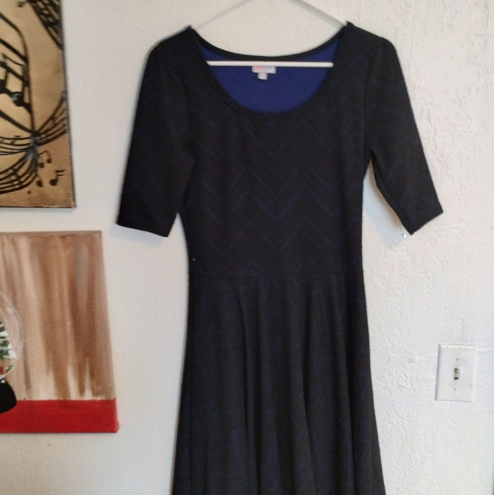 Medium Lularoe Nicole Dress